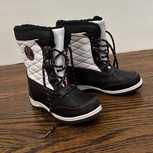 Khombu Black and White Quilted Kids Boots